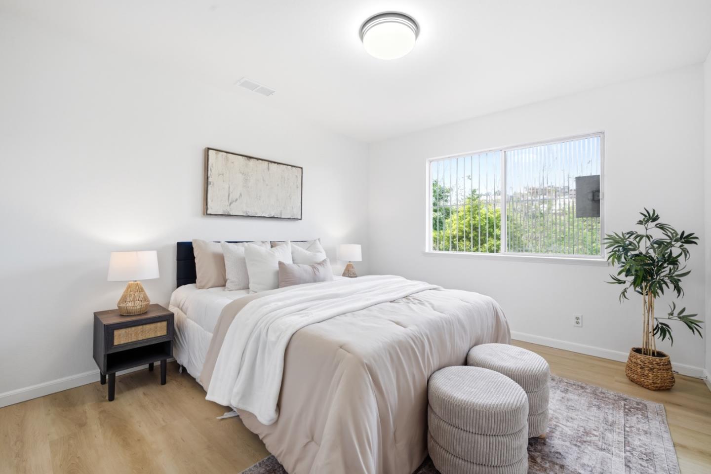 Detail Gallery Image 9 of 32 For 16 Moneta Ct, San Francisco,  CA 94112 - 3 Beds | 2 Baths