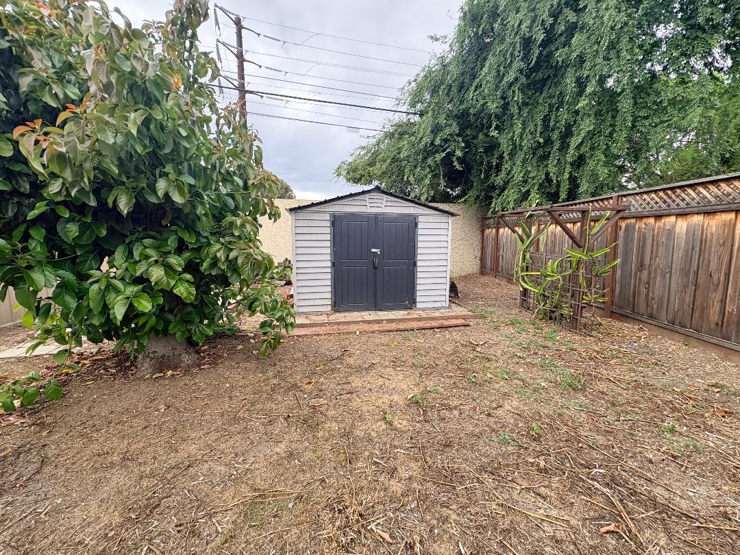 Detail Gallery Image 13 of 14 For 1711 Castlebrook Ct, San Jose,  CA 95133 - 3 Beds | 1 Baths