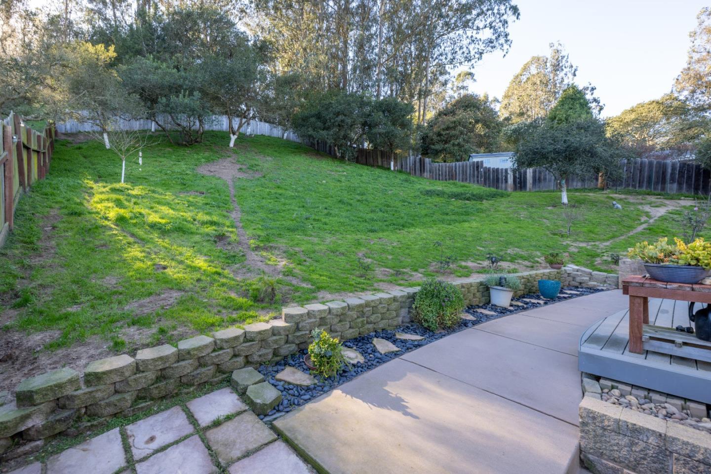 Detail Gallery Image 34 of 39 For 6900 Lakeview Dr, Salinas,  CA 93907 - 4 Beds | 2 Baths