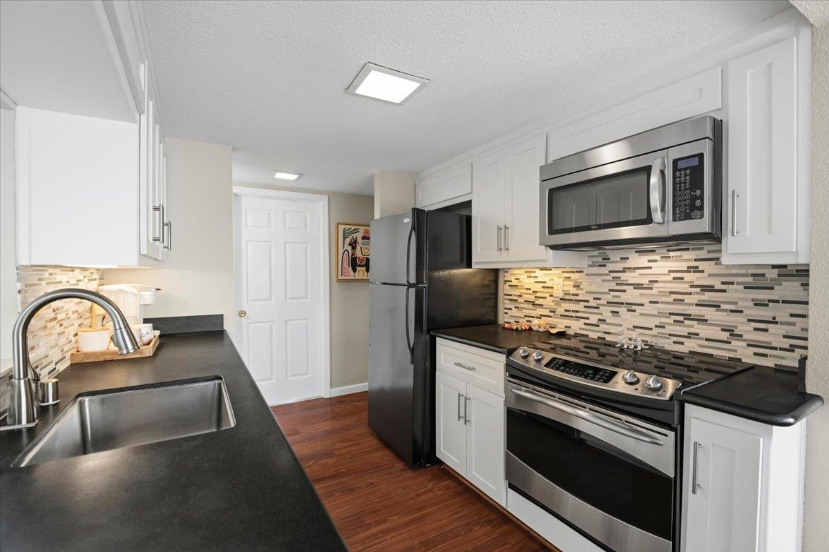 Detail Gallery Image 10 of 34 For 8170 Westwood Dr #15,  Gilroy,  CA 95020 - 2 Beds | 1/1 Baths