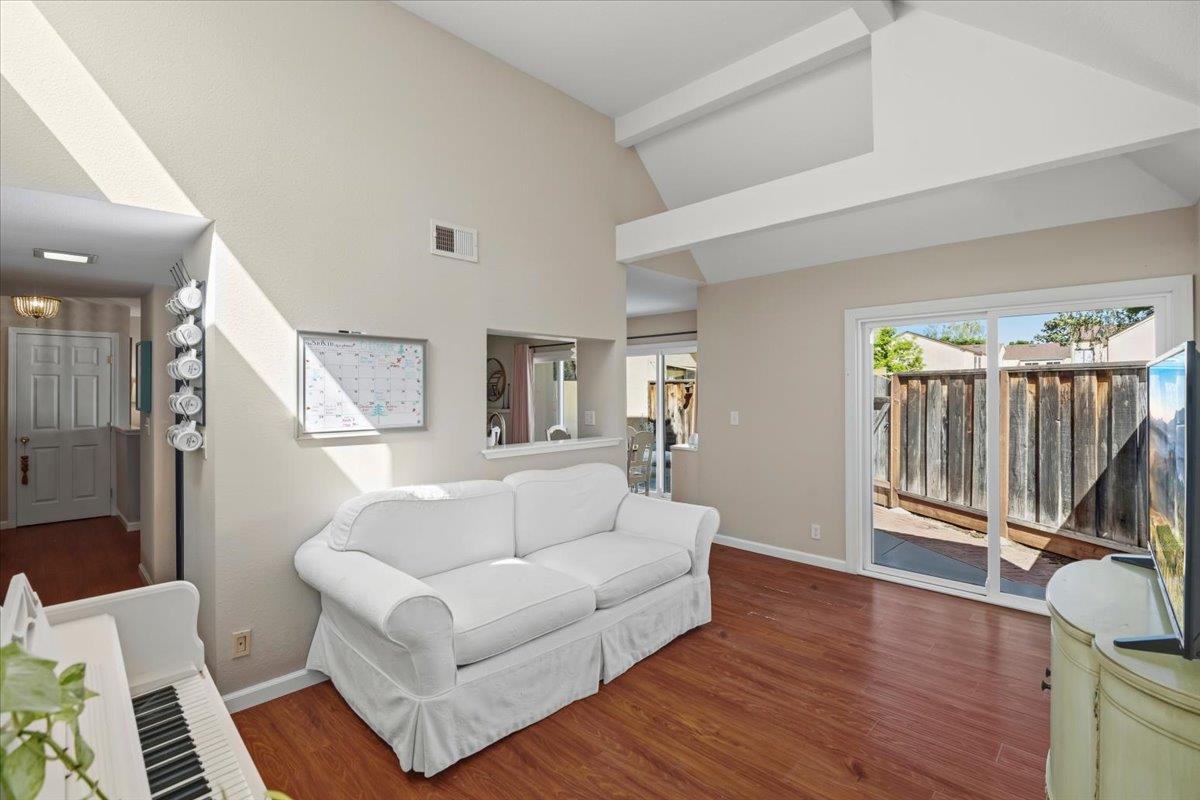 Detail Gallery Image 14 of 34 For 8170 Westwood Dr #15,  Gilroy,  CA 95020 - 2 Beds | 1/1 Baths