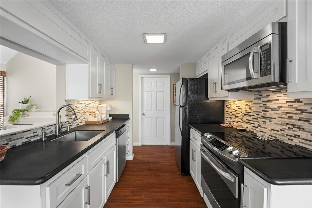 Detail Gallery Image 9 of 34 For 8170 Westwood Dr #15,  Gilroy,  CA 95020 - 2 Beds | 1/1 Baths