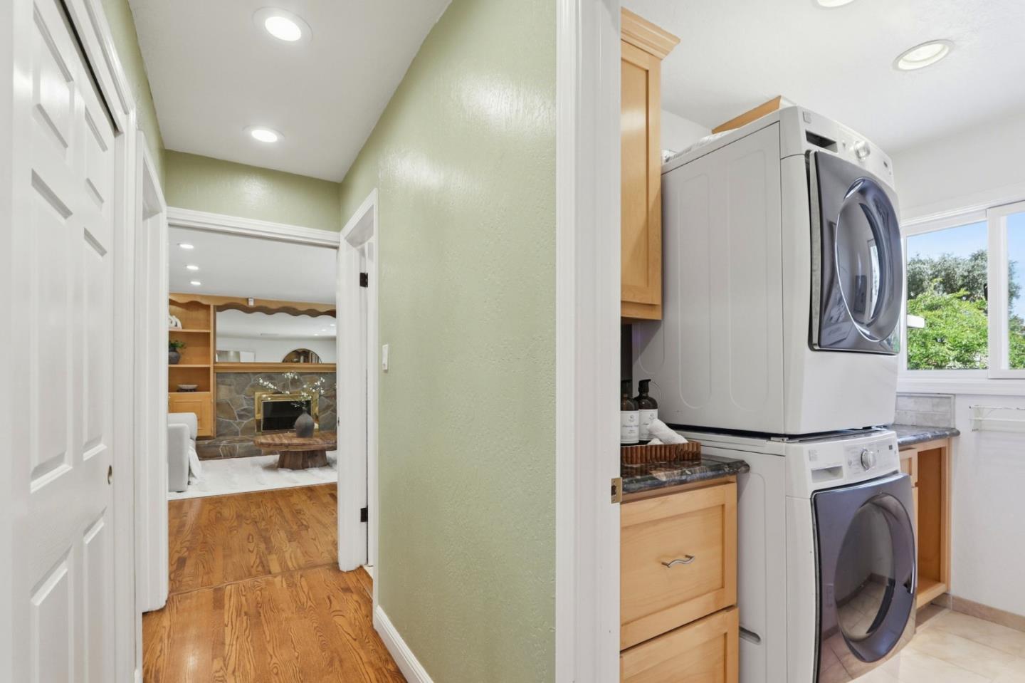 Detail Gallery Image 18 of 84 For 139 Belvue Dr, Los Gatos,  CA 95032 - 6 Beds | 3 Baths