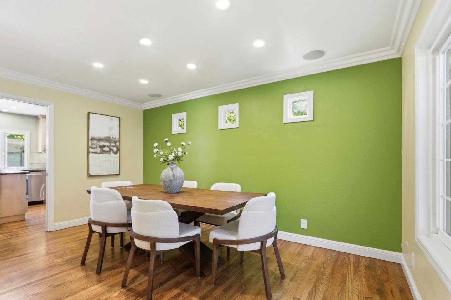 Detail Gallery Image 6 of 84 For 139 Belvue Dr, Los Gatos,  CA 95032 - 6 Beds | 3 Baths