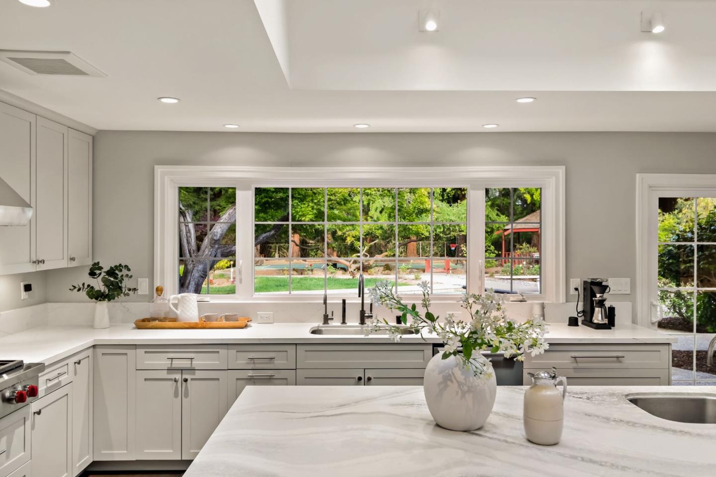 Detail Gallery Image 12 of 59 For 14296 Taos Dr, Saratoga,  CA 95070 - 6 Beds | 4 Baths