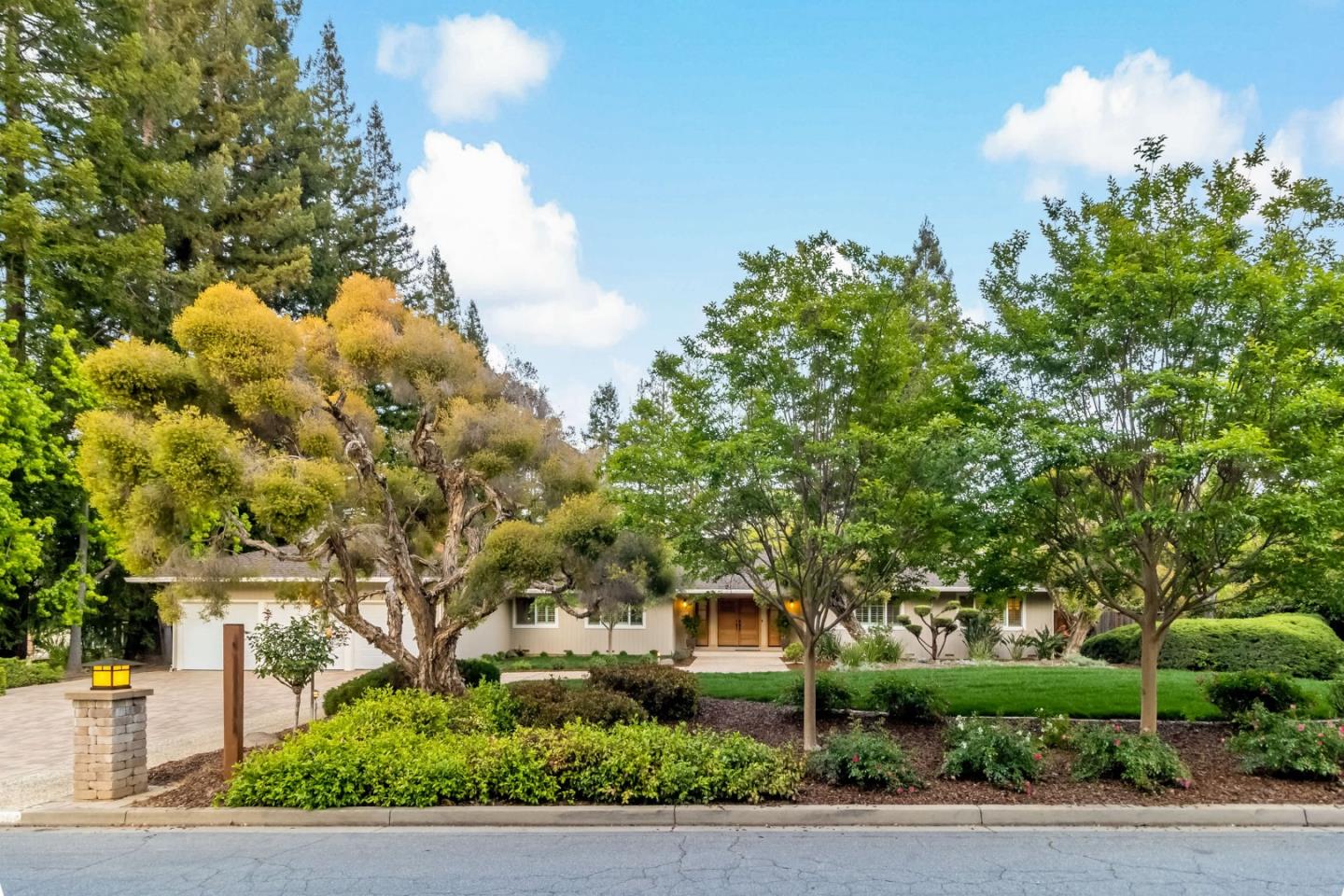 Detail Gallery Image 3 of 59 For 14296 Taos Dr, Saratoga,  CA 95070 - 6 Beds | 4 Baths