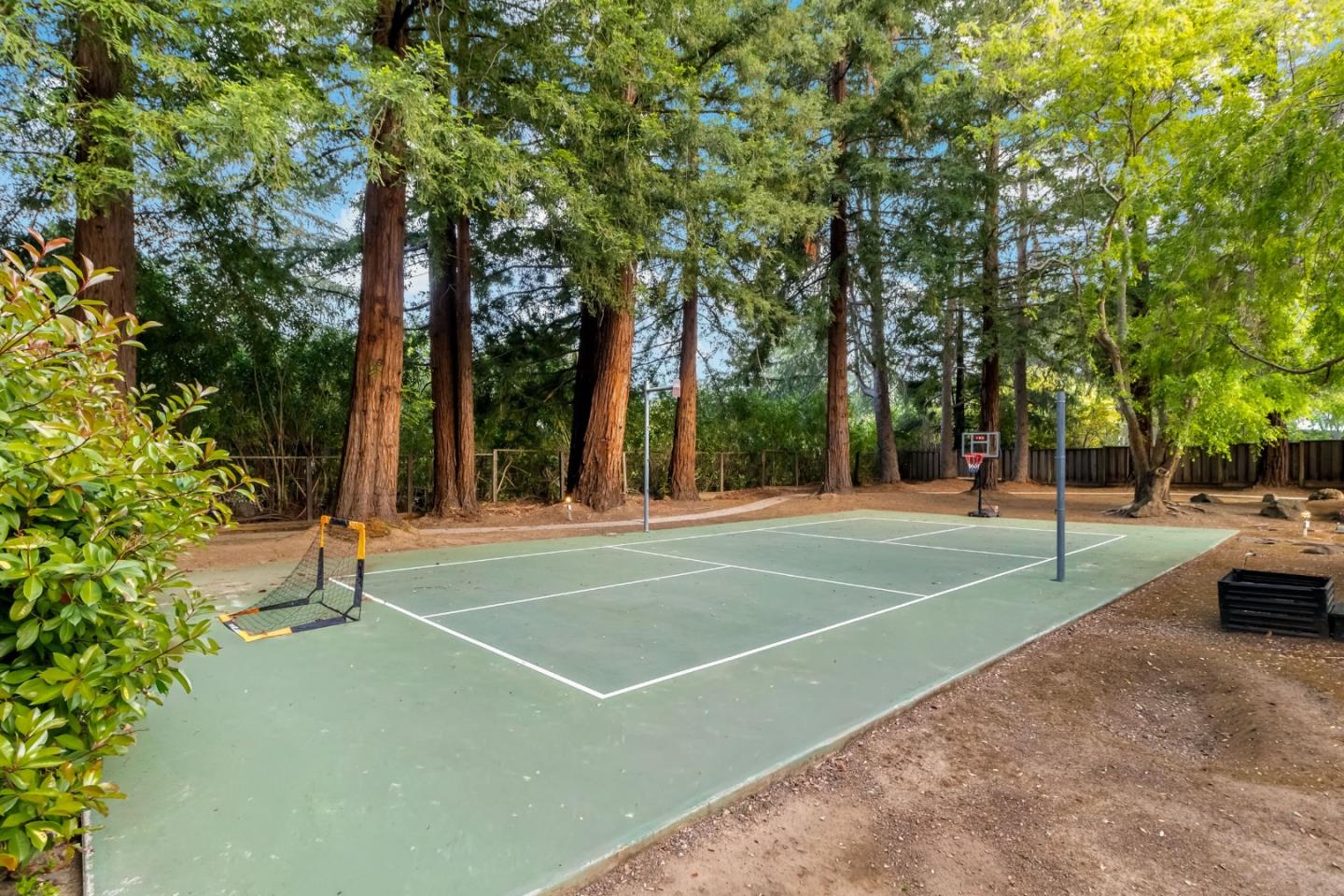 Detail Gallery Image 52 of 59 For 14296 Taos Dr, Saratoga,  CA 95070 - 6 Beds | 4 Baths