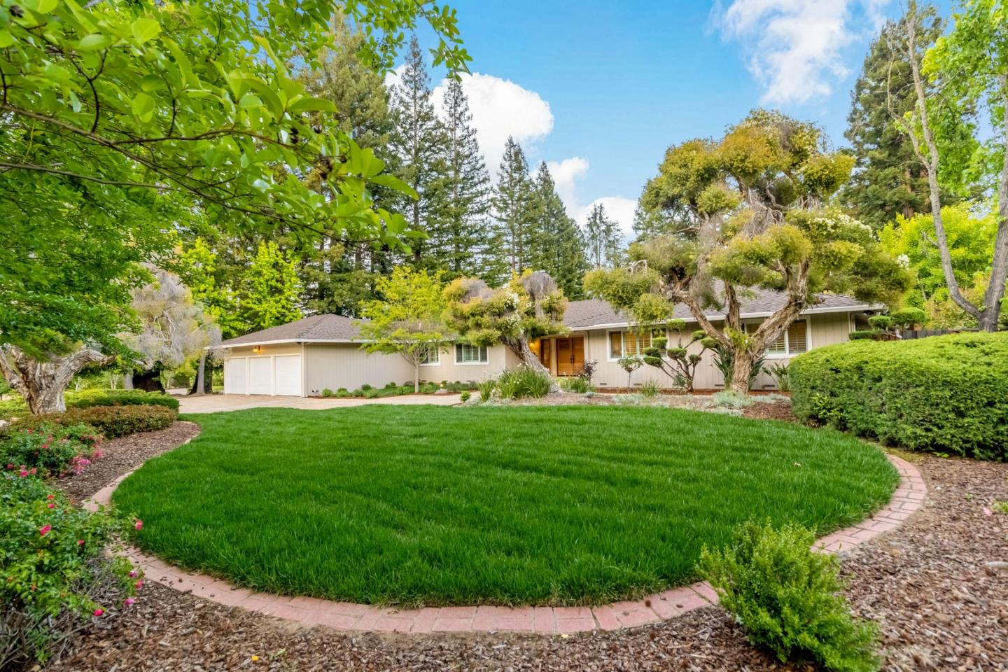 Detail Gallery Image 8 of 59 For 14296 Taos Dr, Saratoga,  CA 95070 - 6 Beds | 4 Baths