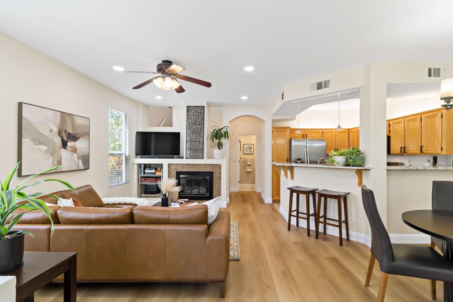 Detail Gallery Image 10 of 45 For 1086 Niguel Ln, San Jose,  CA 95138 - 2 Beds | 2/1 Baths