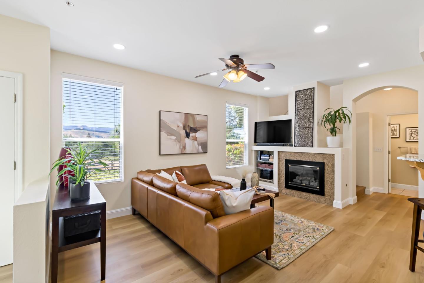 Detail Gallery Image 11 of 45 For 1086 Niguel Ln, San Jose,  CA 95138 - 2 Beds | 2/1 Baths