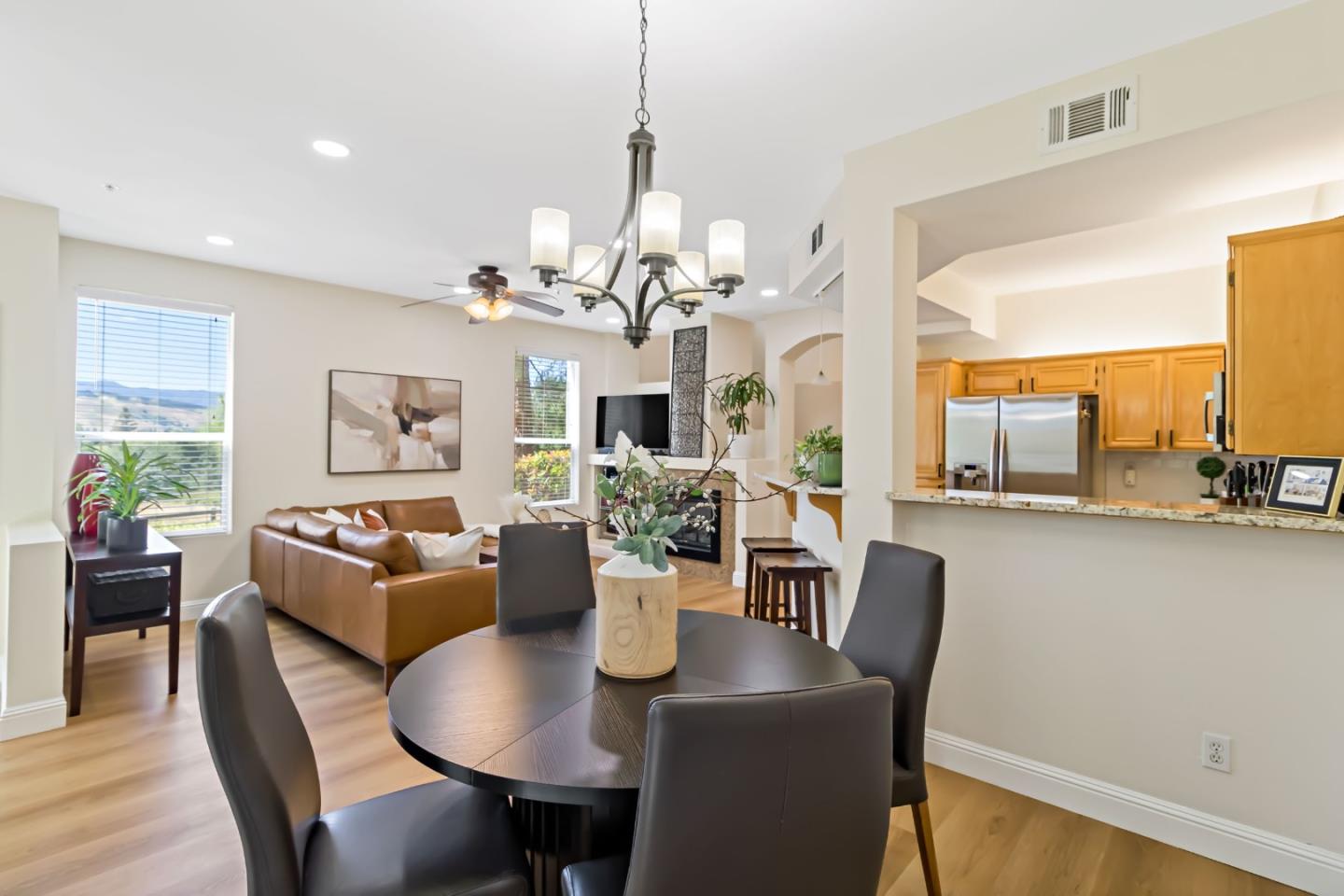 Detail Gallery Image 13 of 45 For 1086 Niguel Ln, San Jose,  CA 95138 - 2 Beds | 2/1 Baths