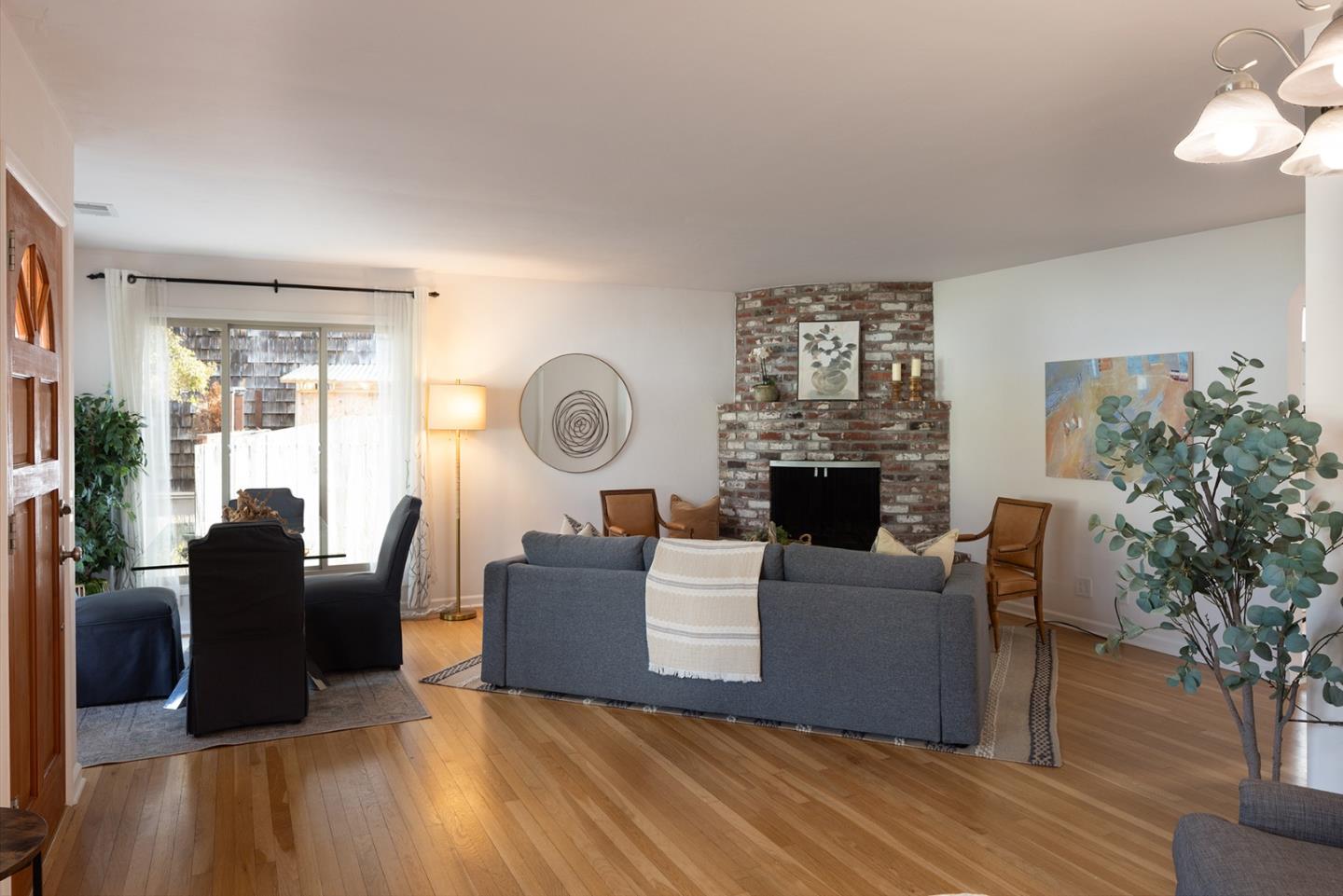 Detail Gallery Image 3 of 20 For 61 Companion Way, Pacific Grove,  CA 93950 - 3 Beds | 2 Baths