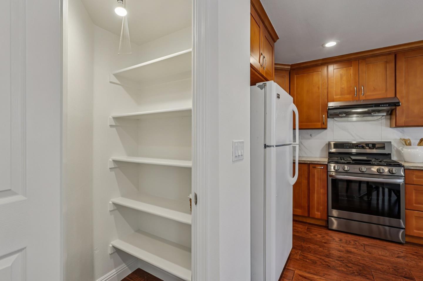 Detail Gallery Image 12 of 45 For 882 W Mc Kinley Ave, Sunnyvale,  CA 94086 - 5 Beds | 3/1 Baths