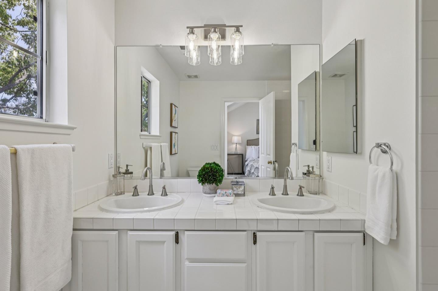 Detail Gallery Image 29 of 45 For 882 W Mc Kinley Ave, Sunnyvale,  CA 94086 - 5 Beds | 3/1 Baths