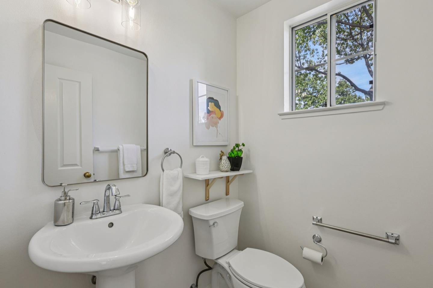 Detail Gallery Image 31 of 45 For 882 W Mc Kinley Ave, Sunnyvale,  CA 94086 - 5 Beds | 3/1 Baths