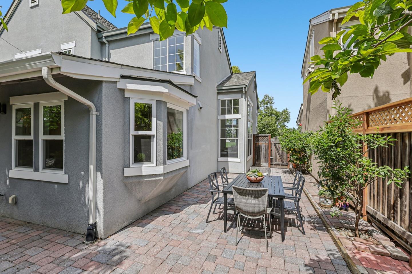 Detail Gallery Image 33 of 45 For 882 W Mc Kinley Ave, Sunnyvale,  CA 94086 - 5 Beds | 3/1 Baths