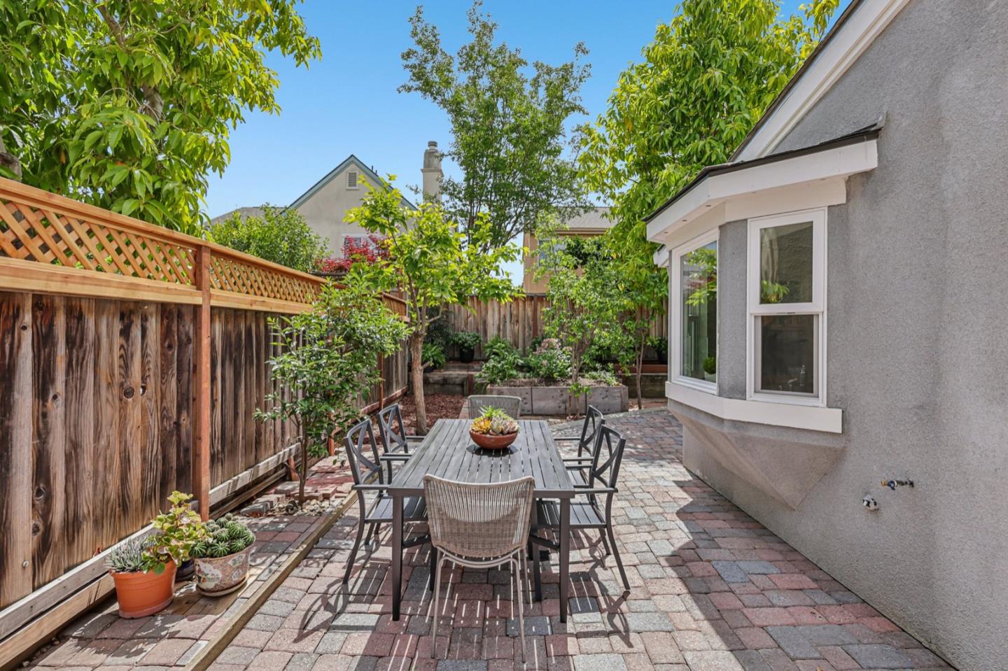 Detail Gallery Image 34 of 45 For 882 W Mc Kinley Ave, Sunnyvale,  CA 94086 - 5 Beds | 3/1 Baths