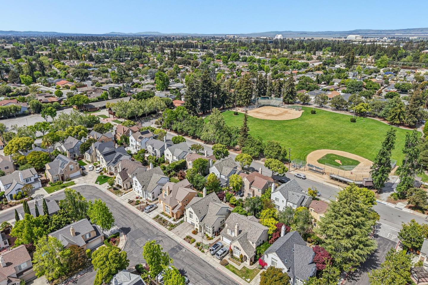 Detail Gallery Image 49 of 52 For 882 W Mc Kinley Ave, Sunnyvale,  CA 94086 - 5 Beds | 3/1 Baths