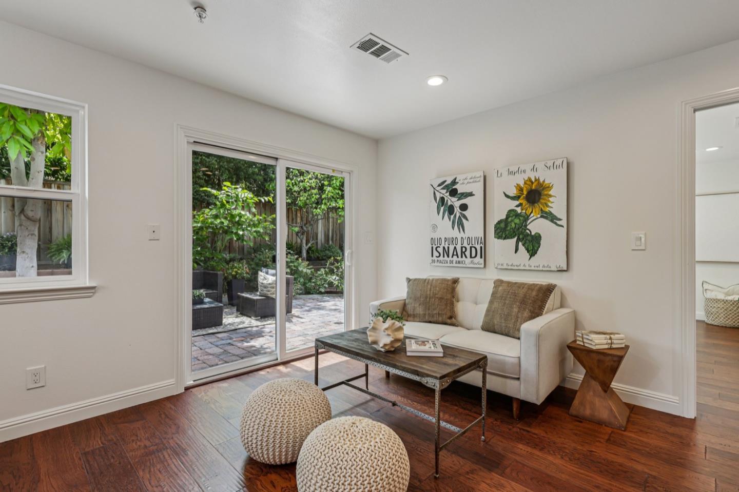 Detail Gallery Image 6 of 45 For 882 W Mc Kinley Ave, Sunnyvale,  CA 94086 - 5 Beds | 3/1 Baths