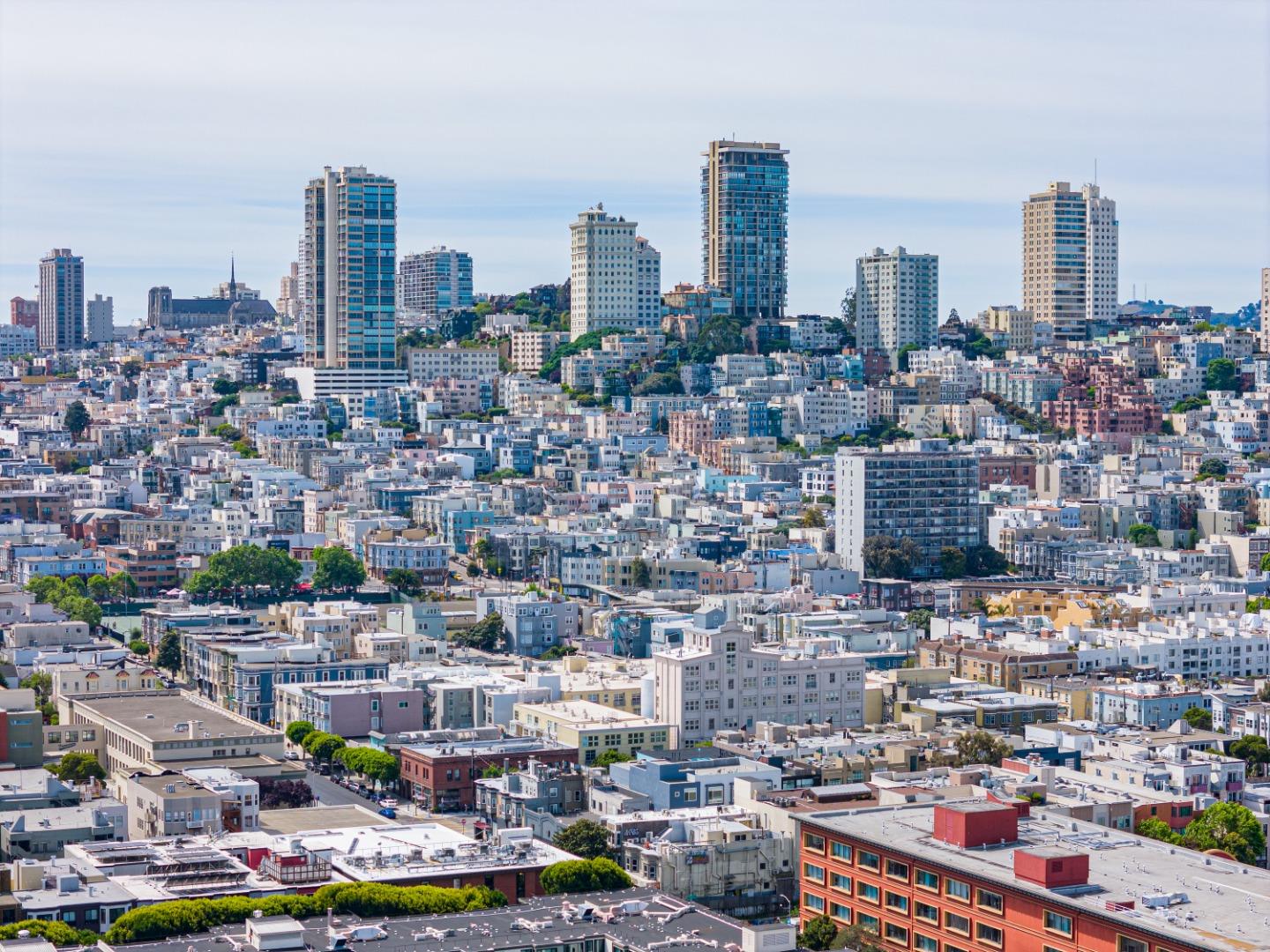 Detail Gallery Image 29 of 46 For 592 Chestnut St, San Francisco,  CA 94133 - 3 Beds | 3 Baths