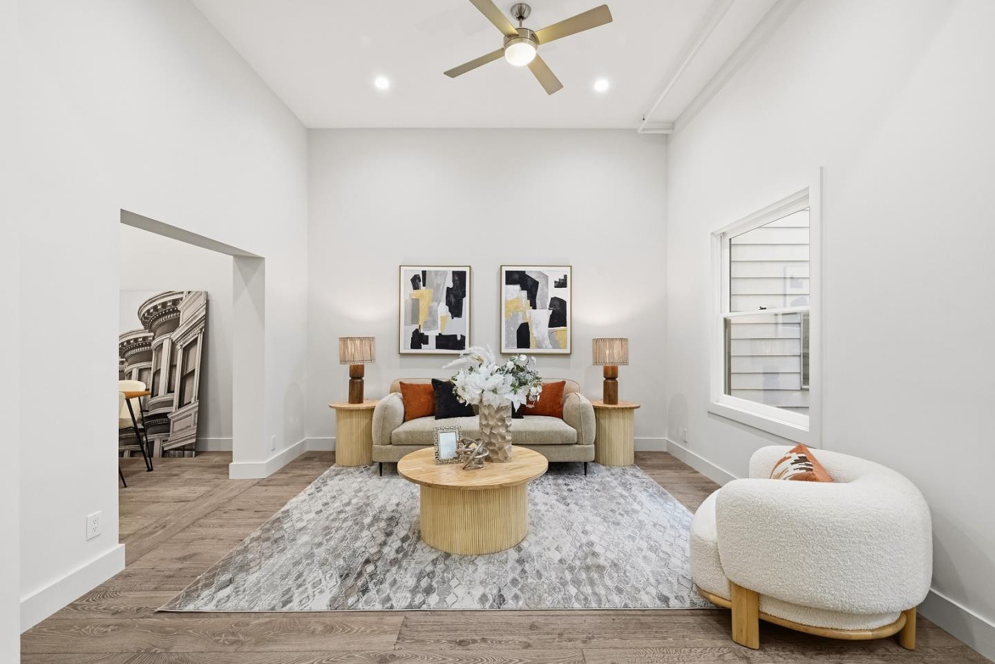 Detail Gallery Image 3 of 46 For 592 Chestnut St, San Francisco,  CA 94133 - 3 Beds | 3 Baths