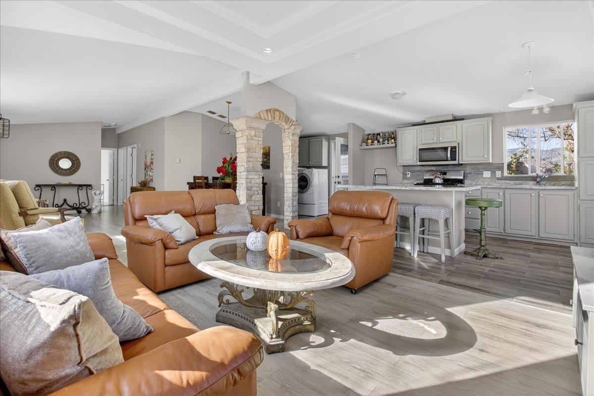 Detail Gallery Image 14 of 42 For 22 Front St #22,  Soledad,  CA 93960 - 3 Beds | 2 Baths