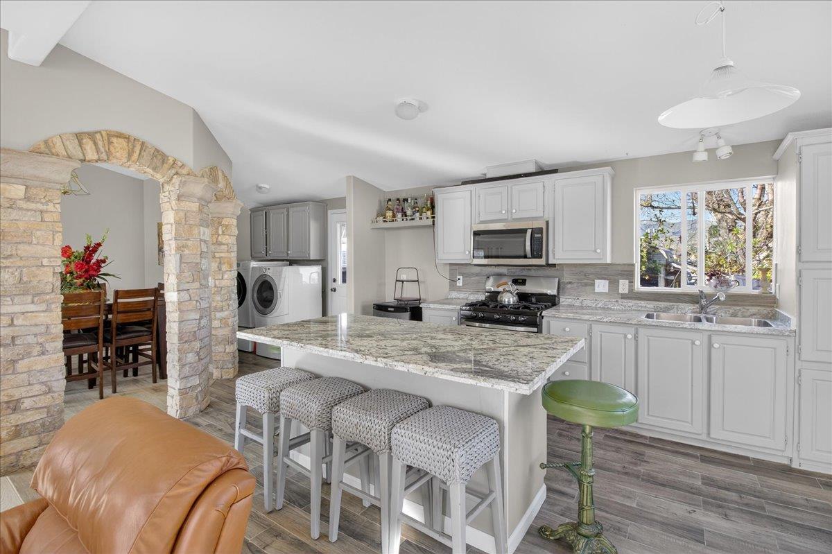 Detail Gallery Image 15 of 42 For 22 Front St #22,  Soledad,  CA 93960 - 3 Beds | 2 Baths