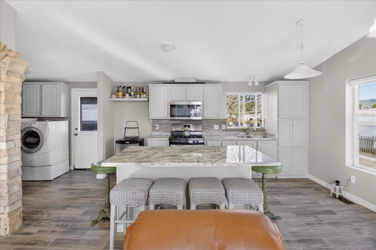 Detail Gallery Image 16 of 42 For 22 Front St #22,  Soledad,  CA 93960 - 3 Beds | 2 Baths