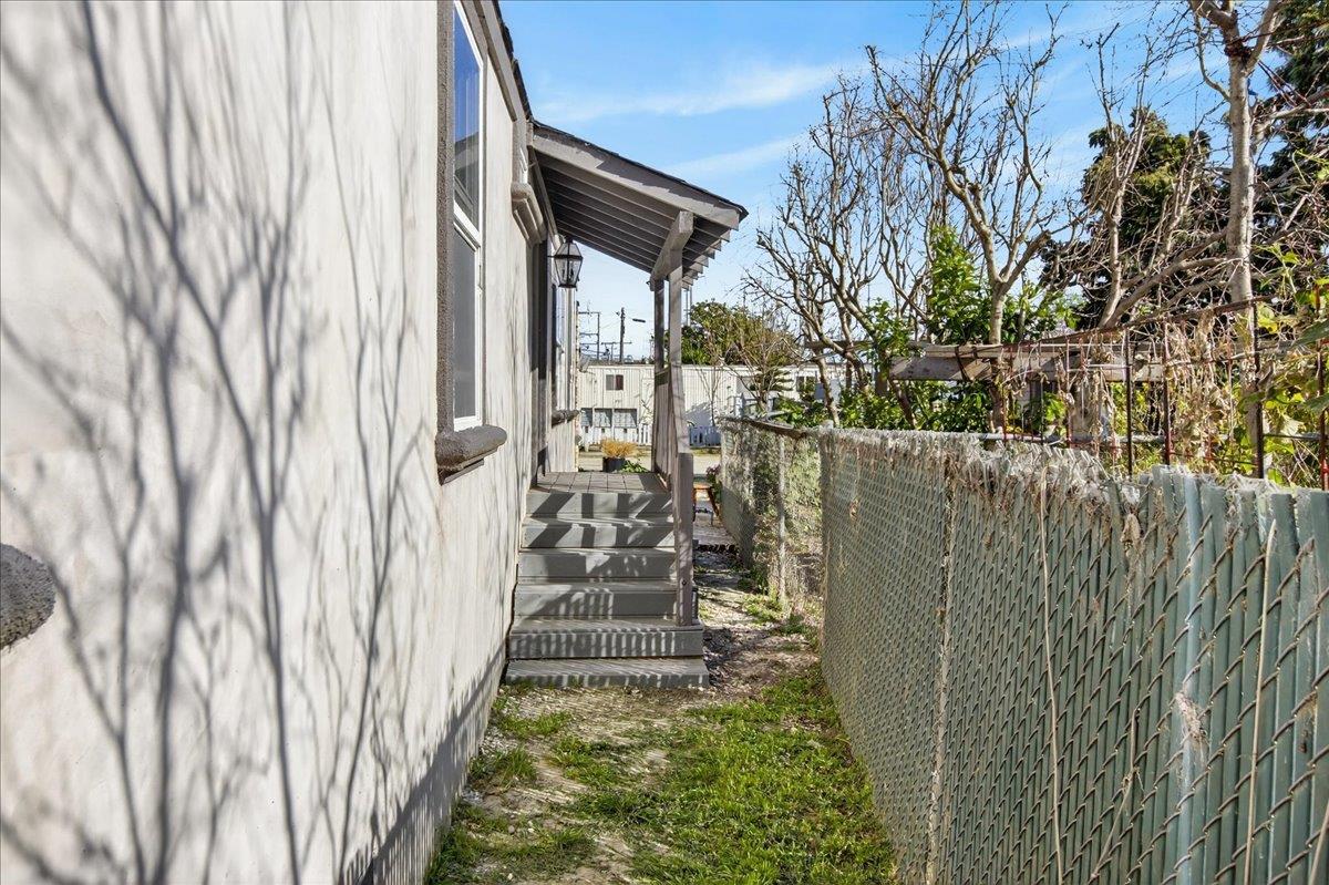 Detail Gallery Image 42 of 42 For 22 Front St #22,  Soledad,  CA 93960 - 3 Beds | 2 Baths