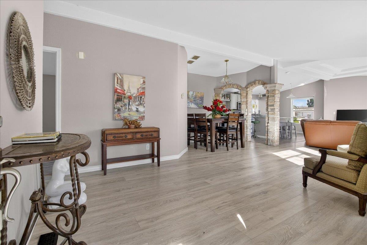 Detail Gallery Image 5 of 42 For 22 Front St #22,  Soledad,  CA 93960 - 3 Beds | 2 Baths