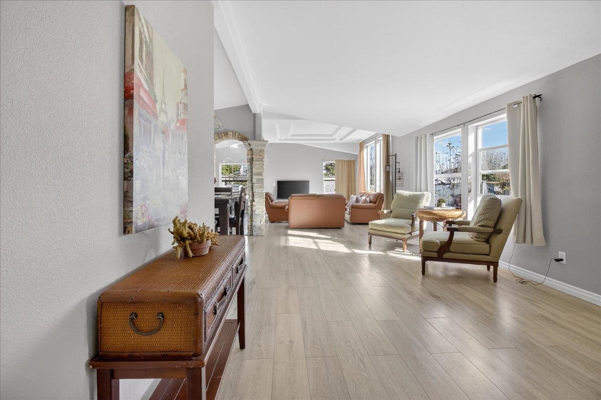 Detail Gallery Image 7 of 42 For 22 Front St #22,  Soledad,  CA 93960 - 3 Beds | 2 Baths