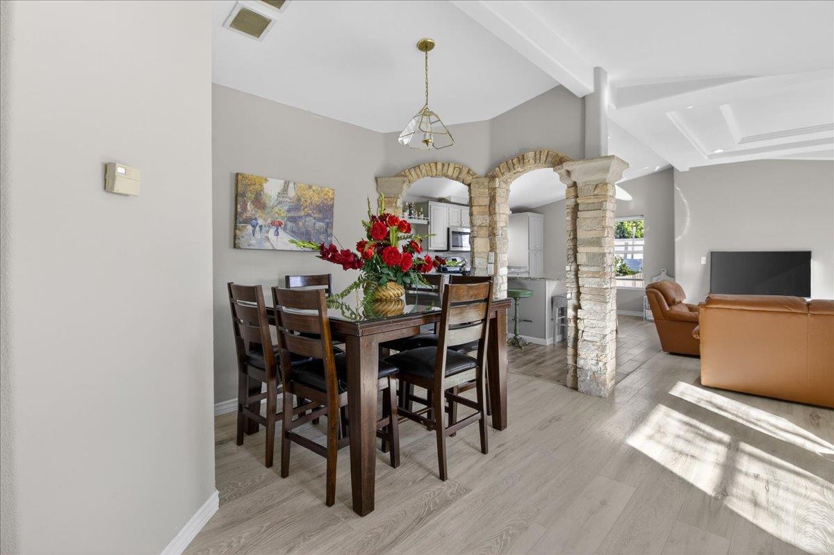 Detail Gallery Image 9 of 42 For 22 Front St #22,  Soledad,  CA 93960 - 3 Beds | 2 Baths