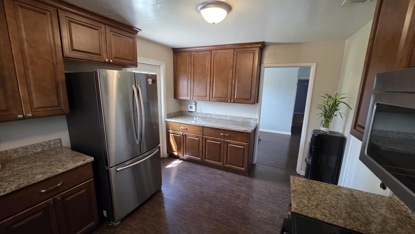 Detail Gallery Image 9 of 15 For 720 S Rose St, Turlock,  CA 95380 - 2 Beds | 1 Baths