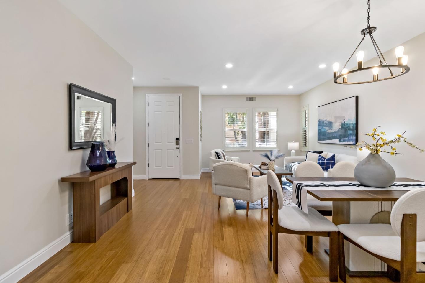 Detail Gallery Image 12 of 59 For 3766 Evangelho Cir, San Jose,  CA 95148 - 4 Beds | 2/1 Baths