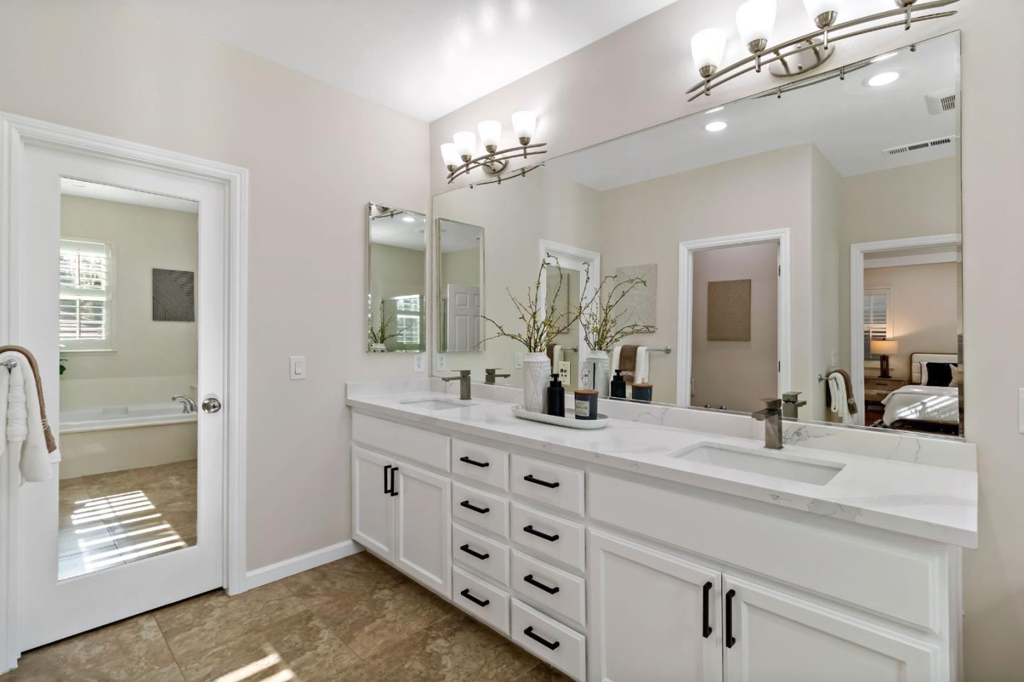 Detail Gallery Image 28 of 59 For 3766 Evangelho Cir, San Jose,  CA 95148 - 4 Beds | 2/1 Baths