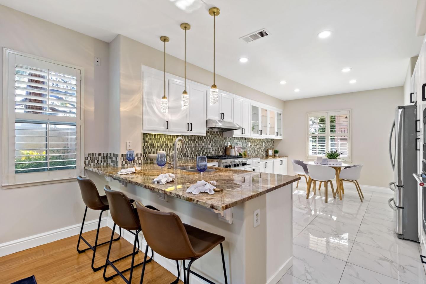 Detail Gallery Image 3 of 59 For 3766 Evangelho Cir, San Jose,  CA 95148 - 4 Beds | 2/1 Baths