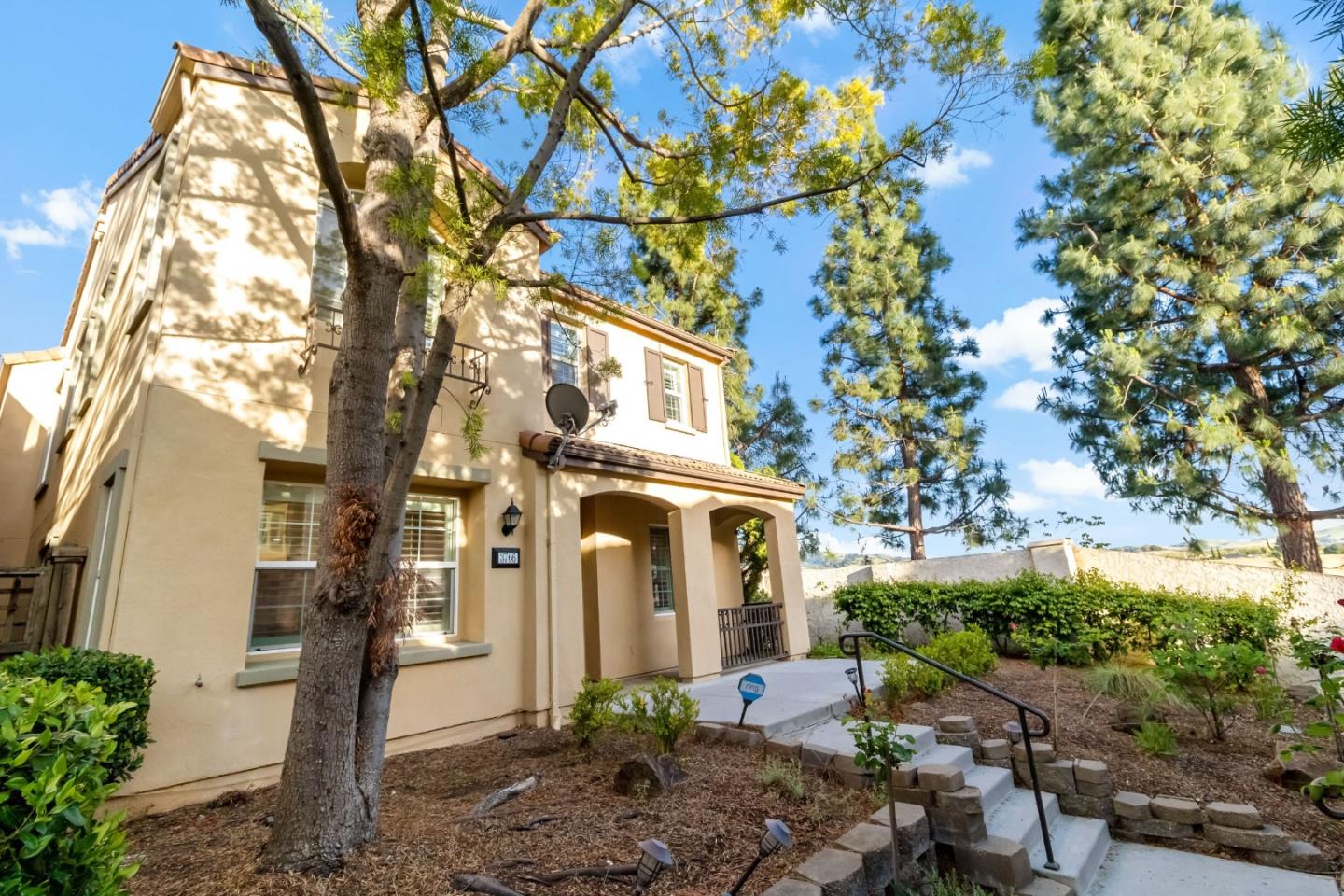 Detail Gallery Image 46 of 59 For 3766 Evangelho Cir, San Jose,  CA 95148 - 4 Beds | 2/1 Baths