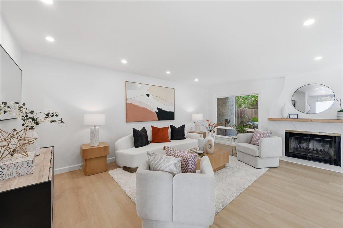 Detail Gallery Image 12 of 100 For 142 Calle Larga, Los Gatos,  CA 95032 - 3 Beds | 3 Baths