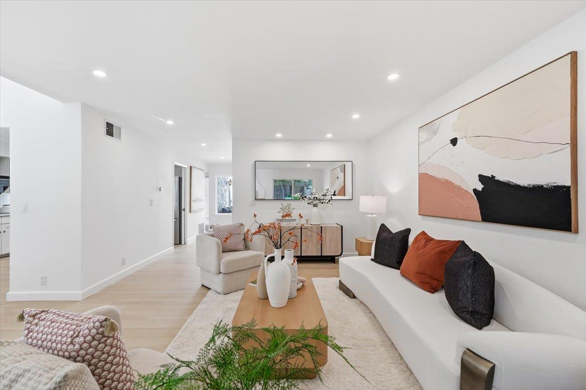 Detail Gallery Image 18 of 100 For 142 Calle Larga, Los Gatos,  CA 95032 - 3 Beds | 3 Baths