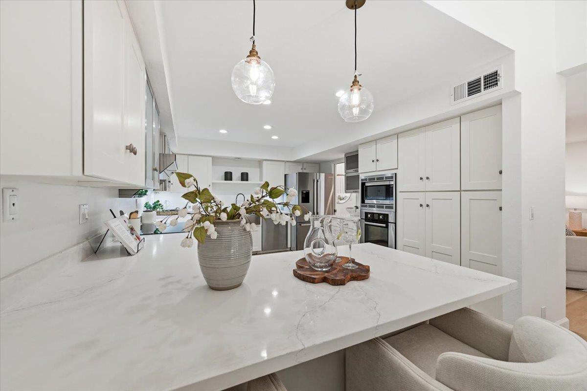 Detail Gallery Image 22 of 100 For 142 Calle Larga, Los Gatos,  CA 95032 - 3 Beds | 3 Baths