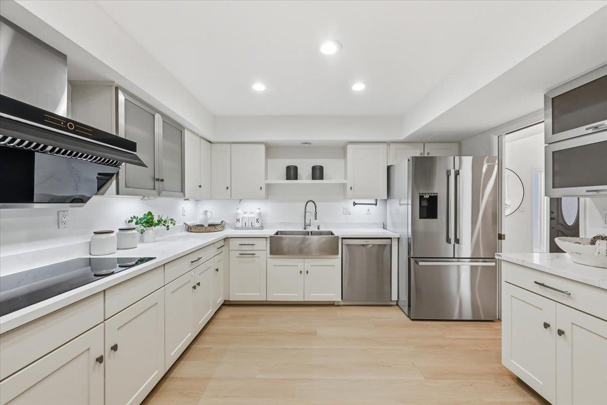 Detail Gallery Image 28 of 100 For 142 Calle Larga, Los Gatos,  CA 95032 - 3 Beds | 3 Baths