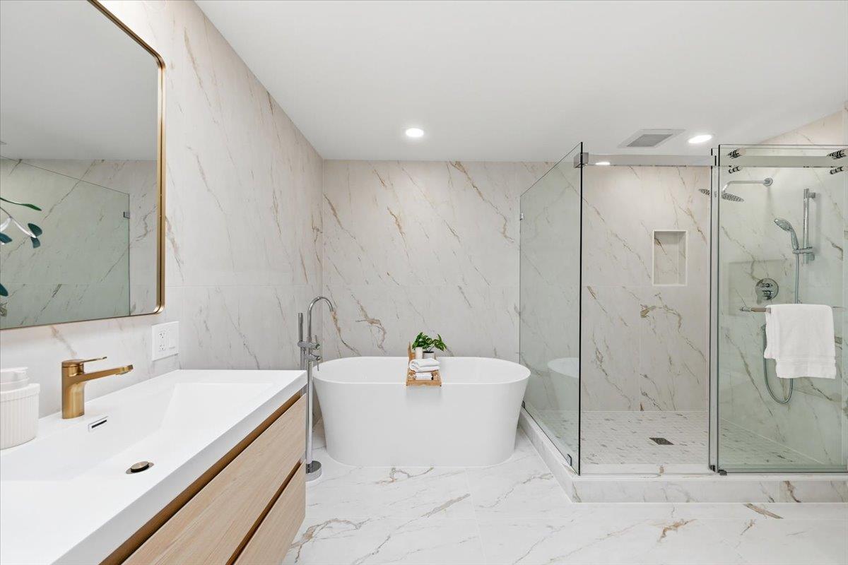 Detail Gallery Image 55 of 100 For 142 Calle Larga, Los Gatos,  CA 95032 - 3 Beds | 3 Baths