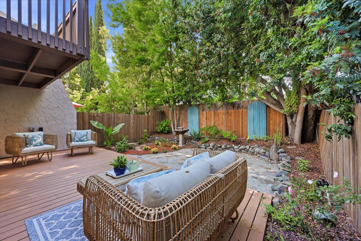 Detail Gallery Image 81 of 100 For 142 Calle Larga, Los Gatos,  CA 95032 - 3 Beds | 3 Baths