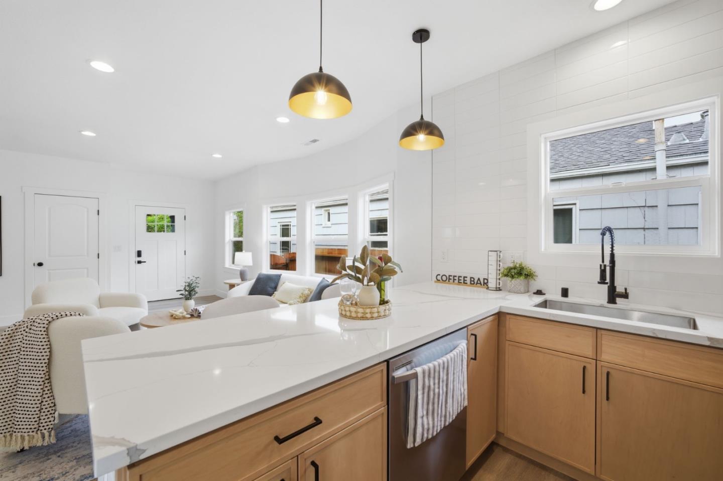 Detail Gallery Image 13 of 38 For 1809 Channing Way, Berkeley,  CA 94703 - 3 Beds | 2 Baths