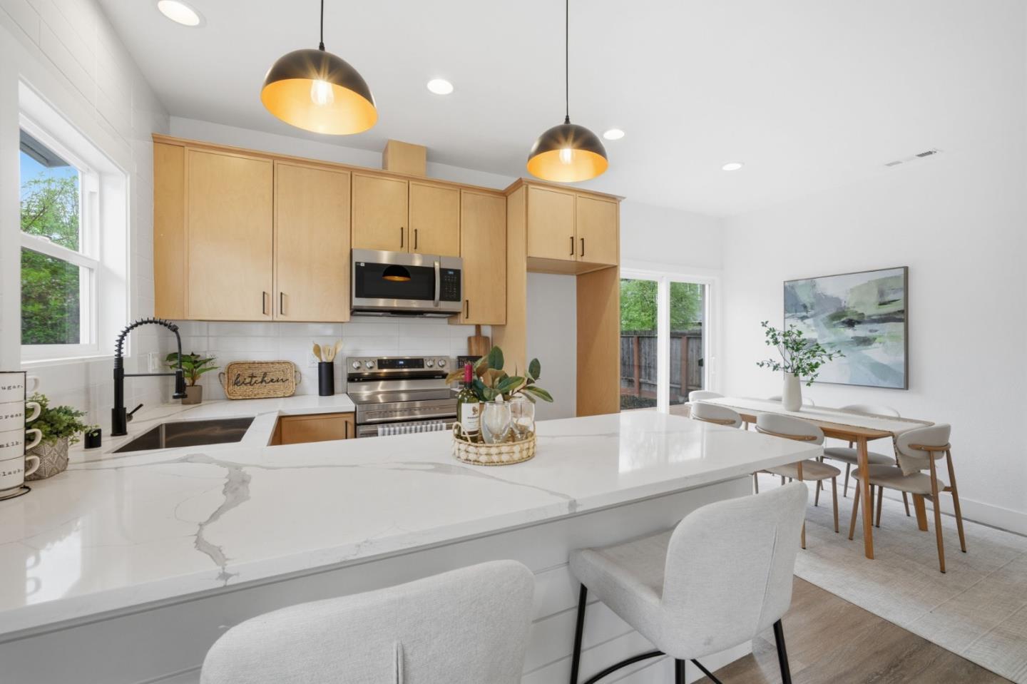 Detail Gallery Image 15 of 38 For 1809 Channing Way, Berkeley,  CA 94703 - 3 Beds | 2 Baths