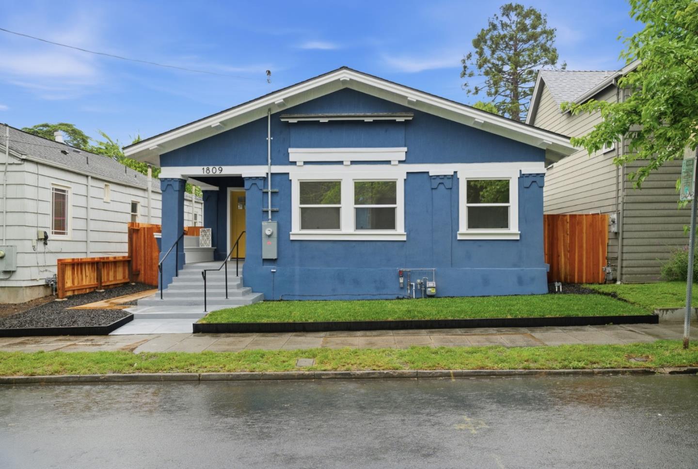 Detail Gallery Image 17 of 38 For 1809 Channing Way, Berkeley,  CA 94703 - 3 Beds | 2 Baths