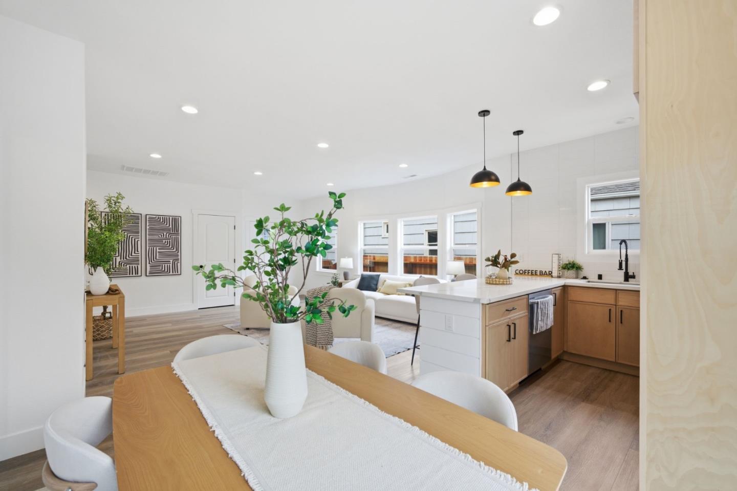 Detail Gallery Image 8 of 38 For 1809 Channing Way, Berkeley,  CA 94703 - 3 Beds | 2 Baths