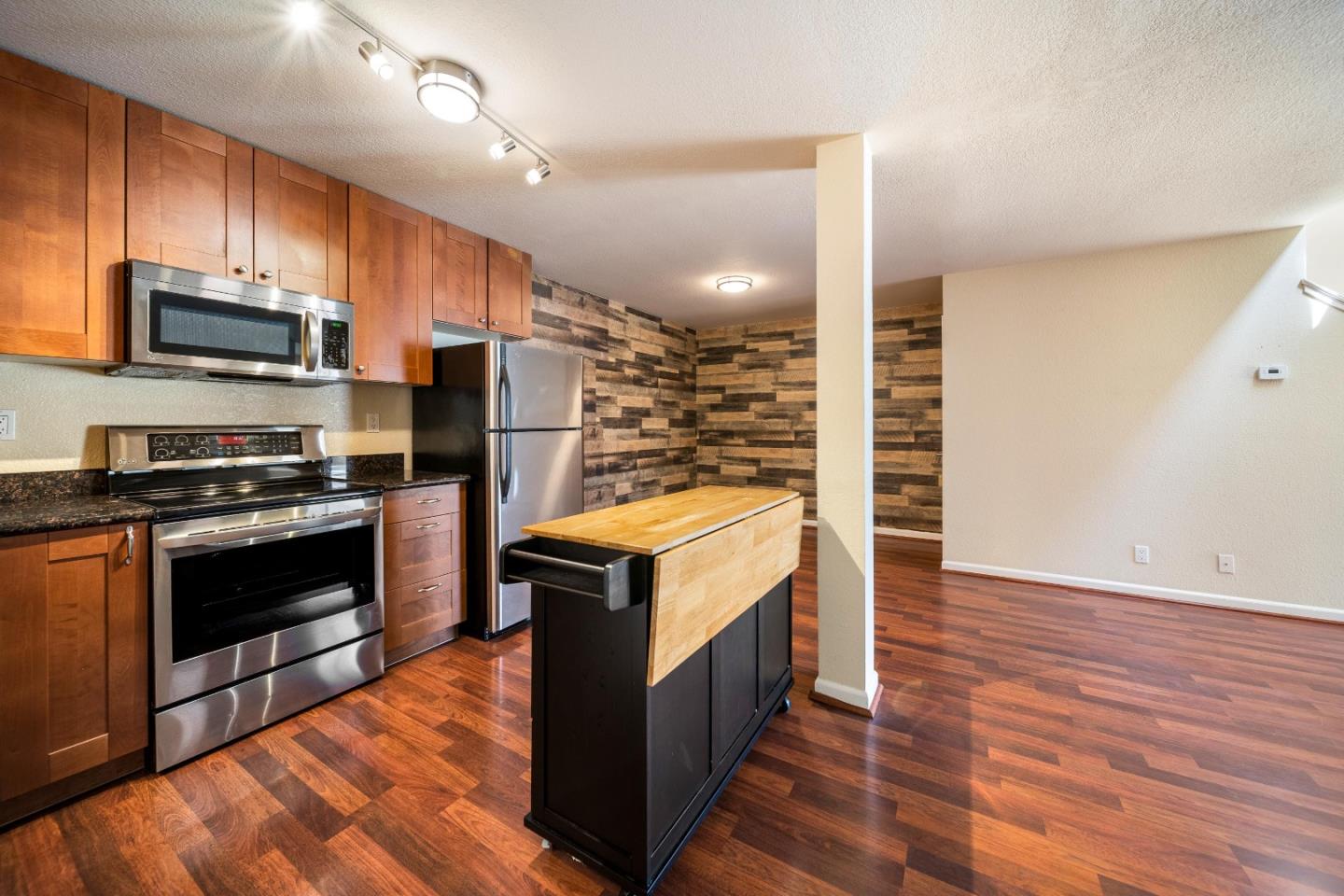 Detail Gallery Image 14 of 34 For 820 Casanova Ave #69,  Monterey,  CA 93940 - 2 Beds | 1 Baths