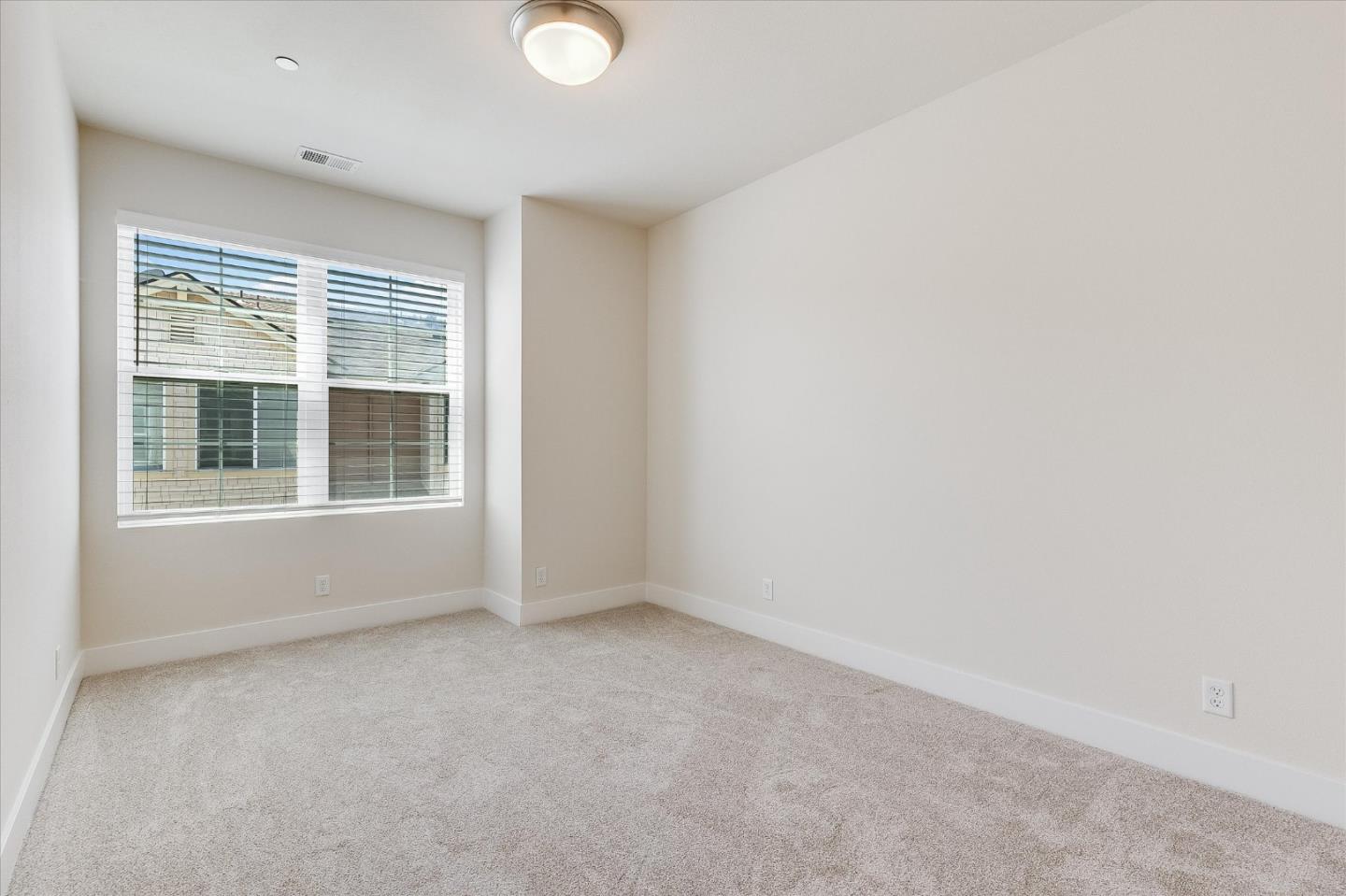 Detail Gallery Image 14 of 23 For 18524 Poppy Jasper Ln, Morgan Hill,  CA 95037 - 3 Beds | 3 Baths