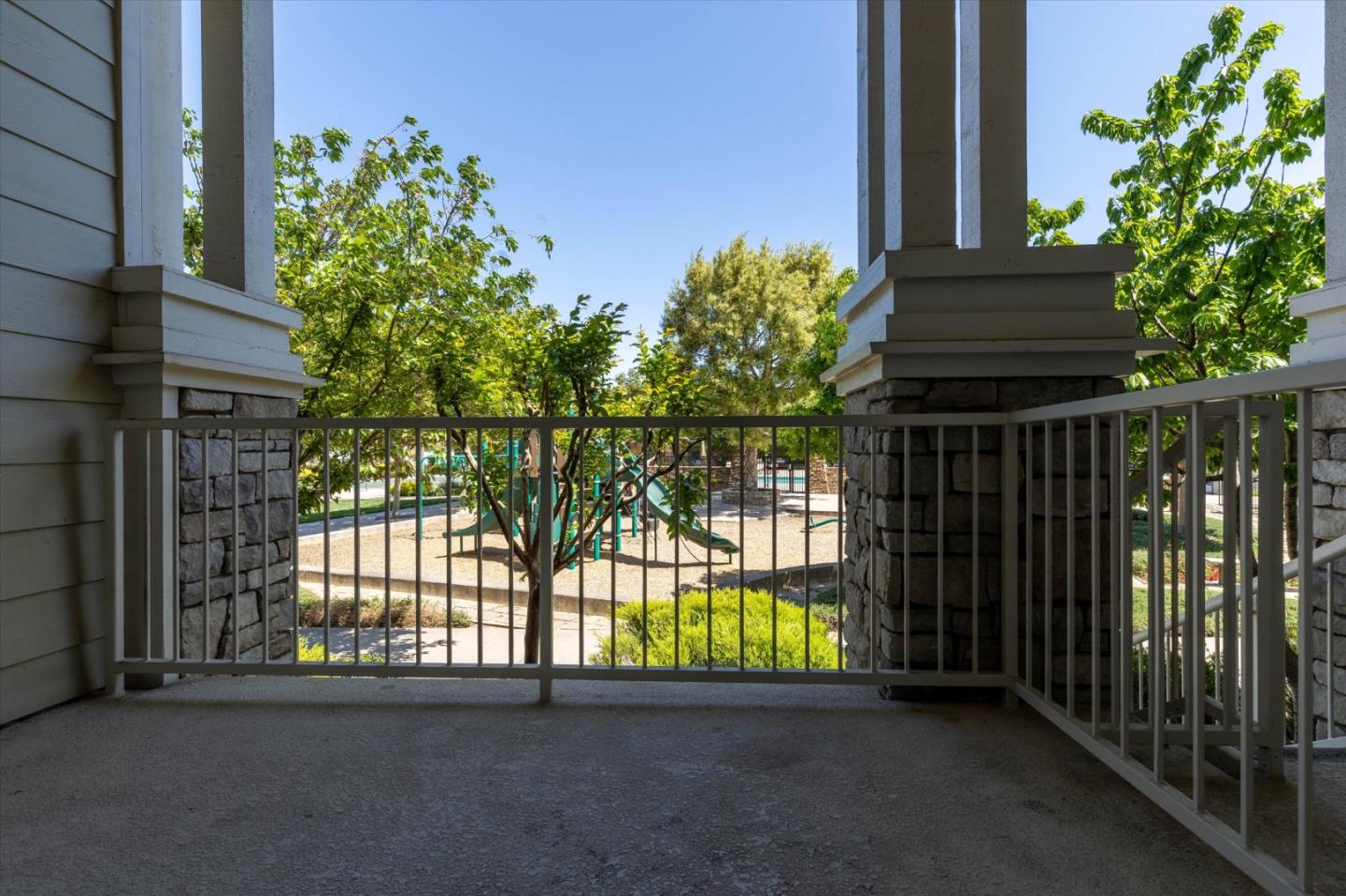 Detail Gallery Image 2 of 23 For 18524 Poppy Jasper Ln, Morgan Hill,  CA 95037 - 3 Beds | 3 Baths